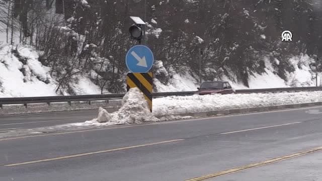 Bolu Dağı'nda kar etkili oluyor