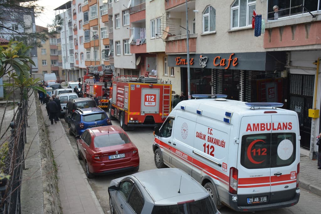 Giresun'da çıkan ev yangınında bir kişi öldü