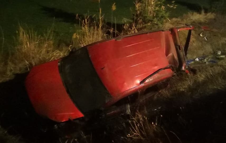 Çorum'da su kanalına düşen otomobildeki 2 kişi yaralandı