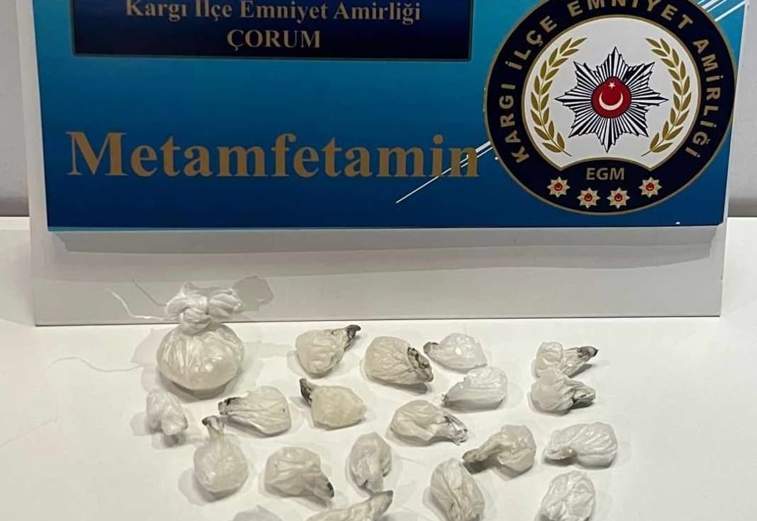 Çorum'da uyuşturucu ticareti yapan 3 kişi tutuklandı