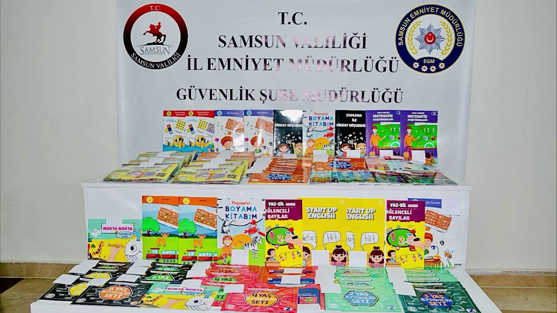 Samsun'da 10 bin 679 bandrolsüz kitap ele geçirildi