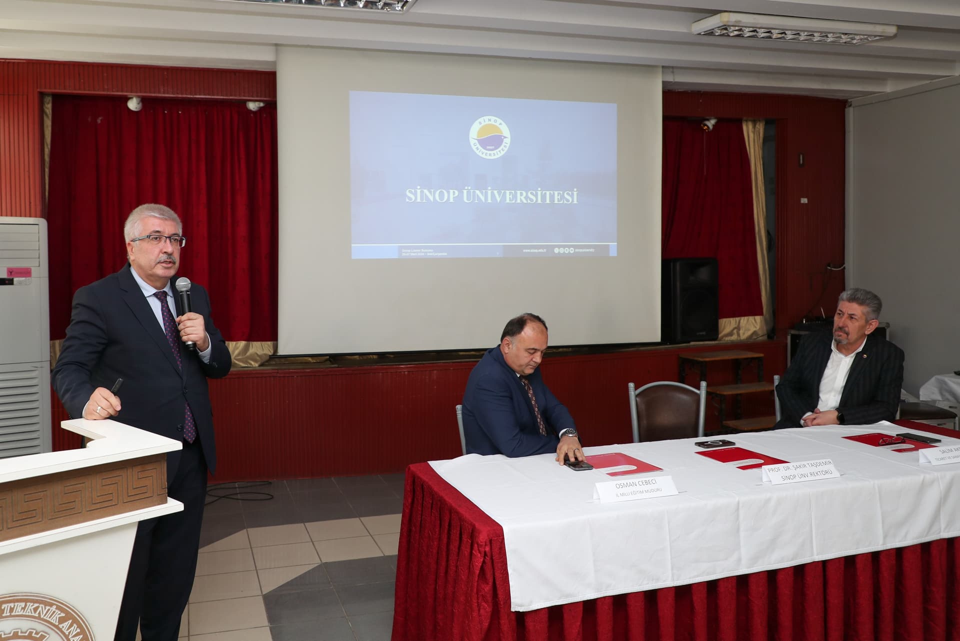 Sinop'ta "Geleceğim Kariyerim" programı düzenlendi