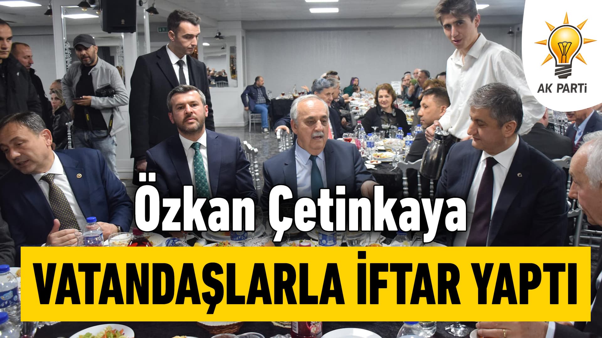 AK Parti Karabük Belediye Başkan Adayı Çetinkaya, Vatandaşlarla İftar Yaptı