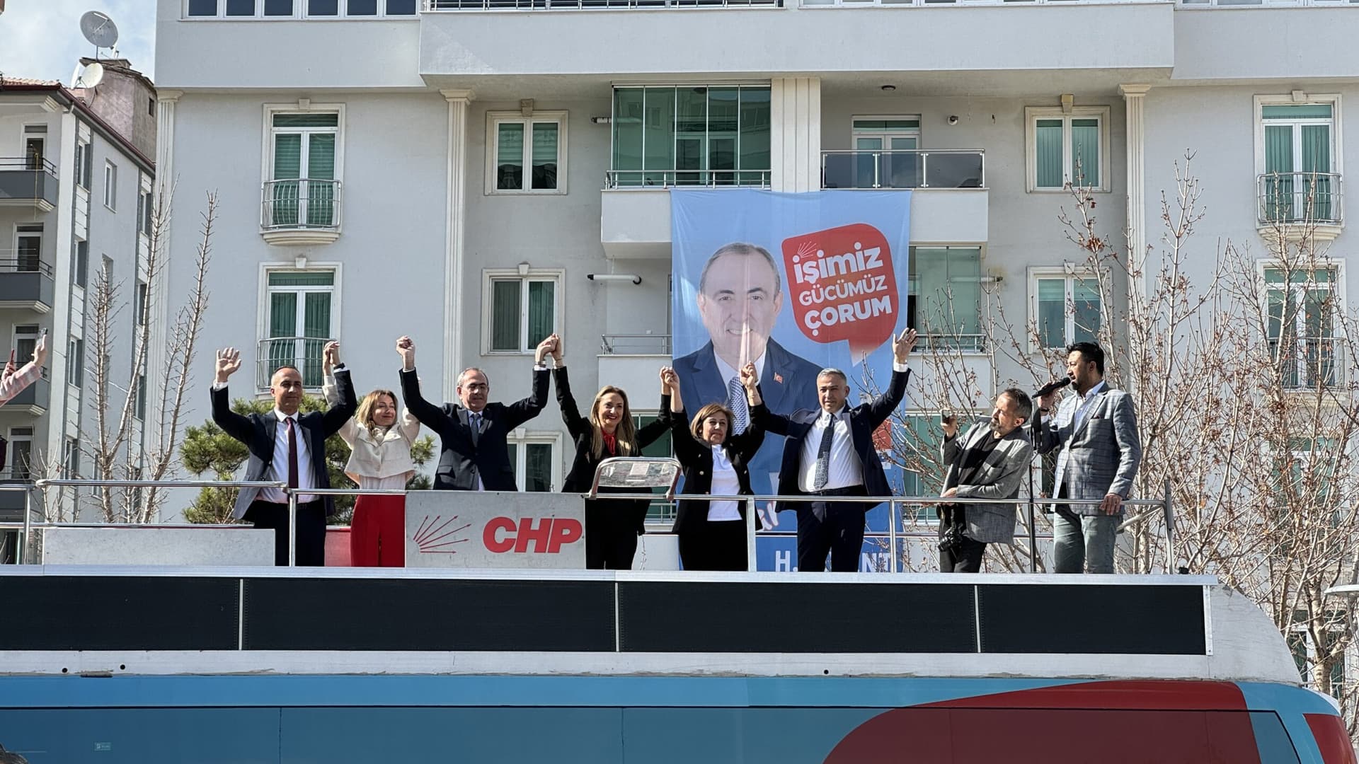 CHP'li Nazlıaka Çorum'da partilileriyle buluştu