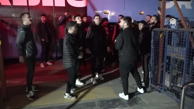 Trabzonspor kafilesine coşkulu karşılama