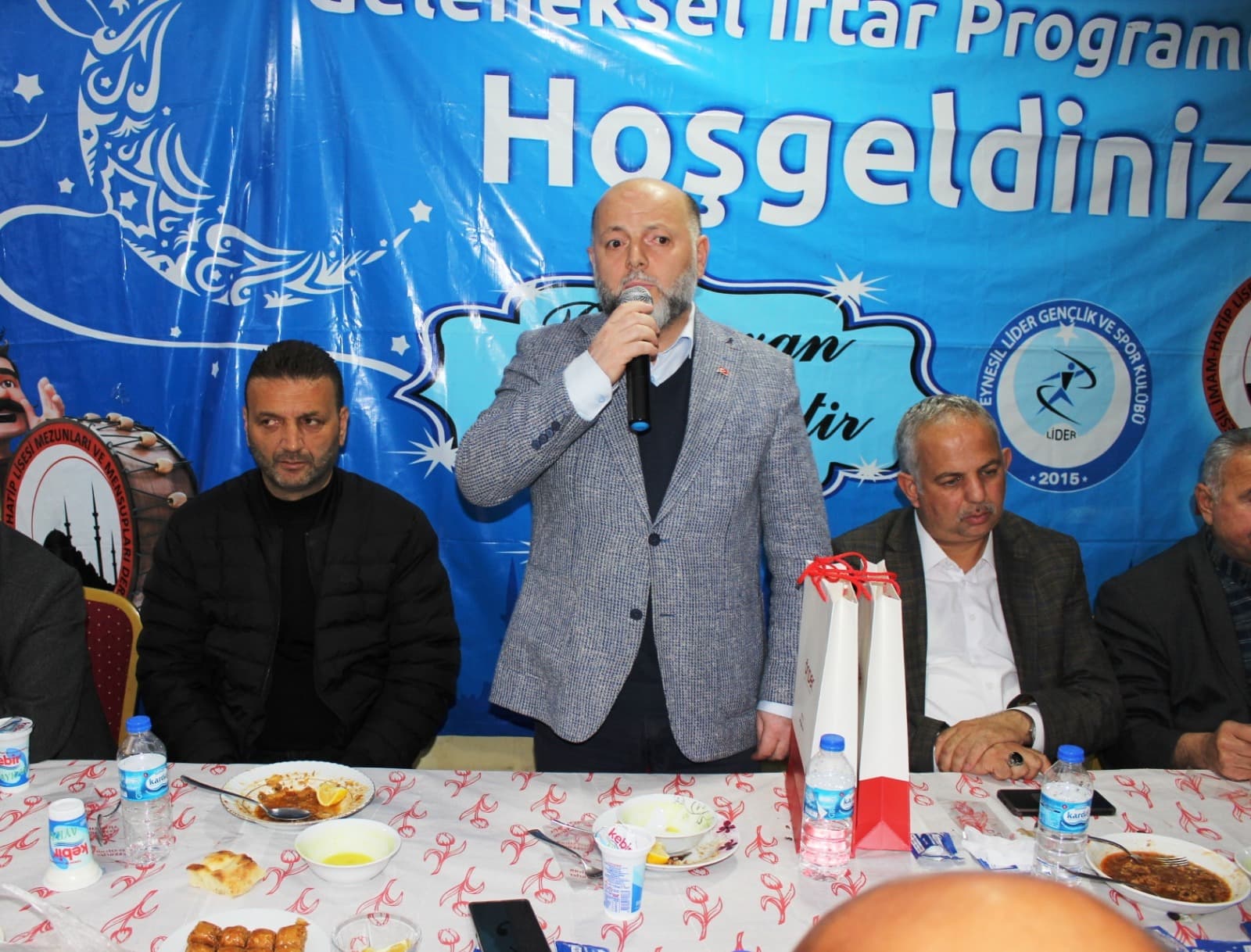 Eynesil'de iftar programı düzenlendi