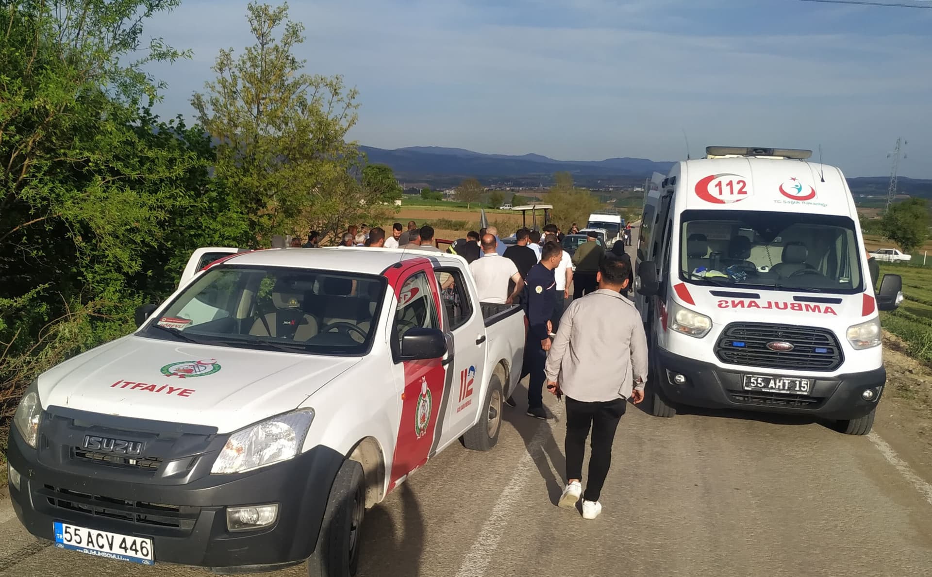 Samsun'da iki otomobil çarpıştı, 8 kişi yaralandı