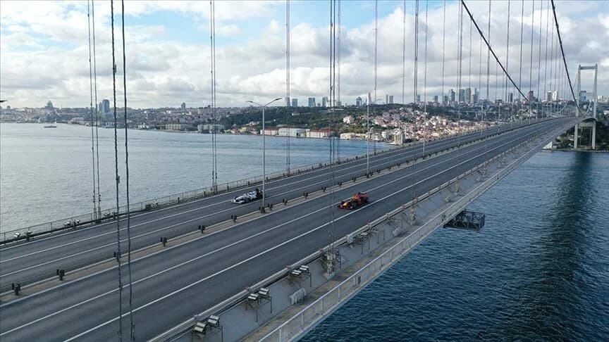 Bakan Ersoy: 2026 itibarıyla Formula 1 yarışlarının Türkiye'ye getirilmesiyle ilgili süreç başlayacak
