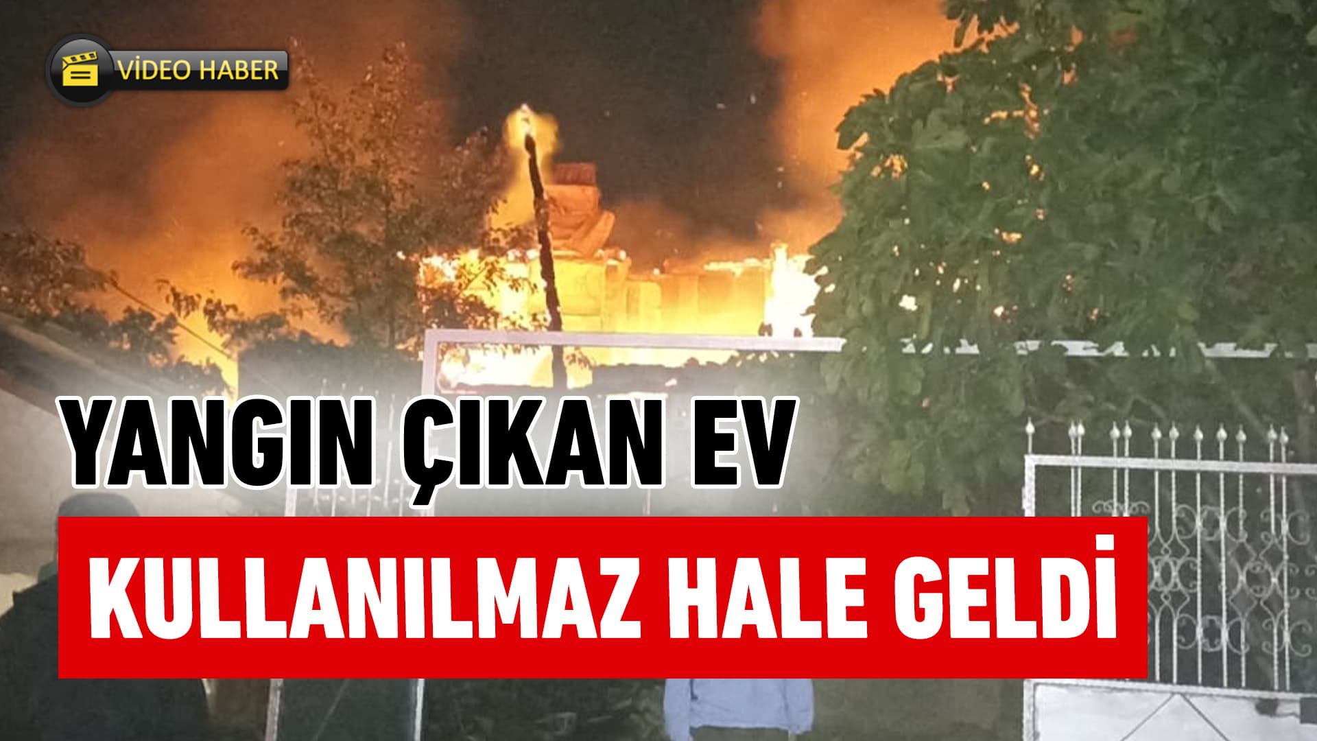 Karabük'te çıkan yangında 2 katlı ev kullanılamaz hale geldi