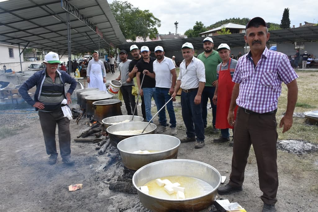 Boyabat'ta çiftçiler yağmur ve bereket duası yaptı