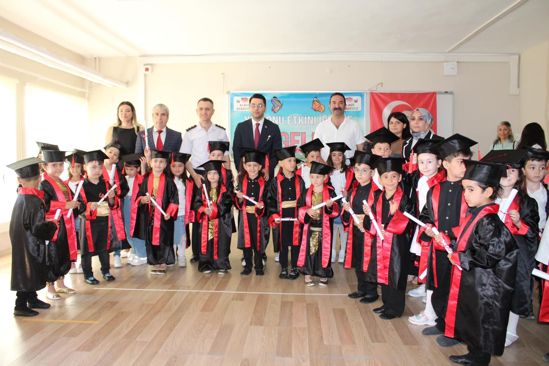 Almus'ta anaokulu yıl sonu etkinliği yapıldı
