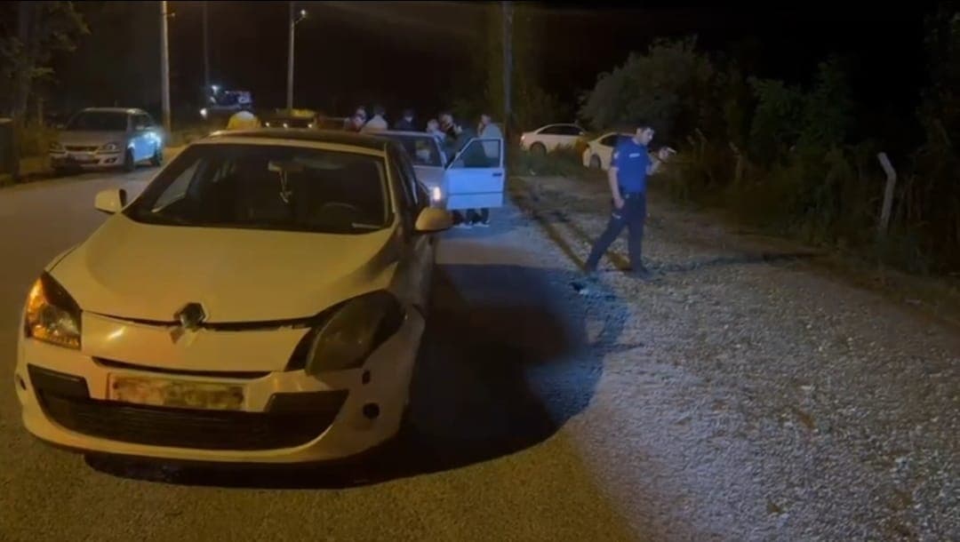 Çorum'da iki otomobil çarpıştı, 7 kişi yaralandı