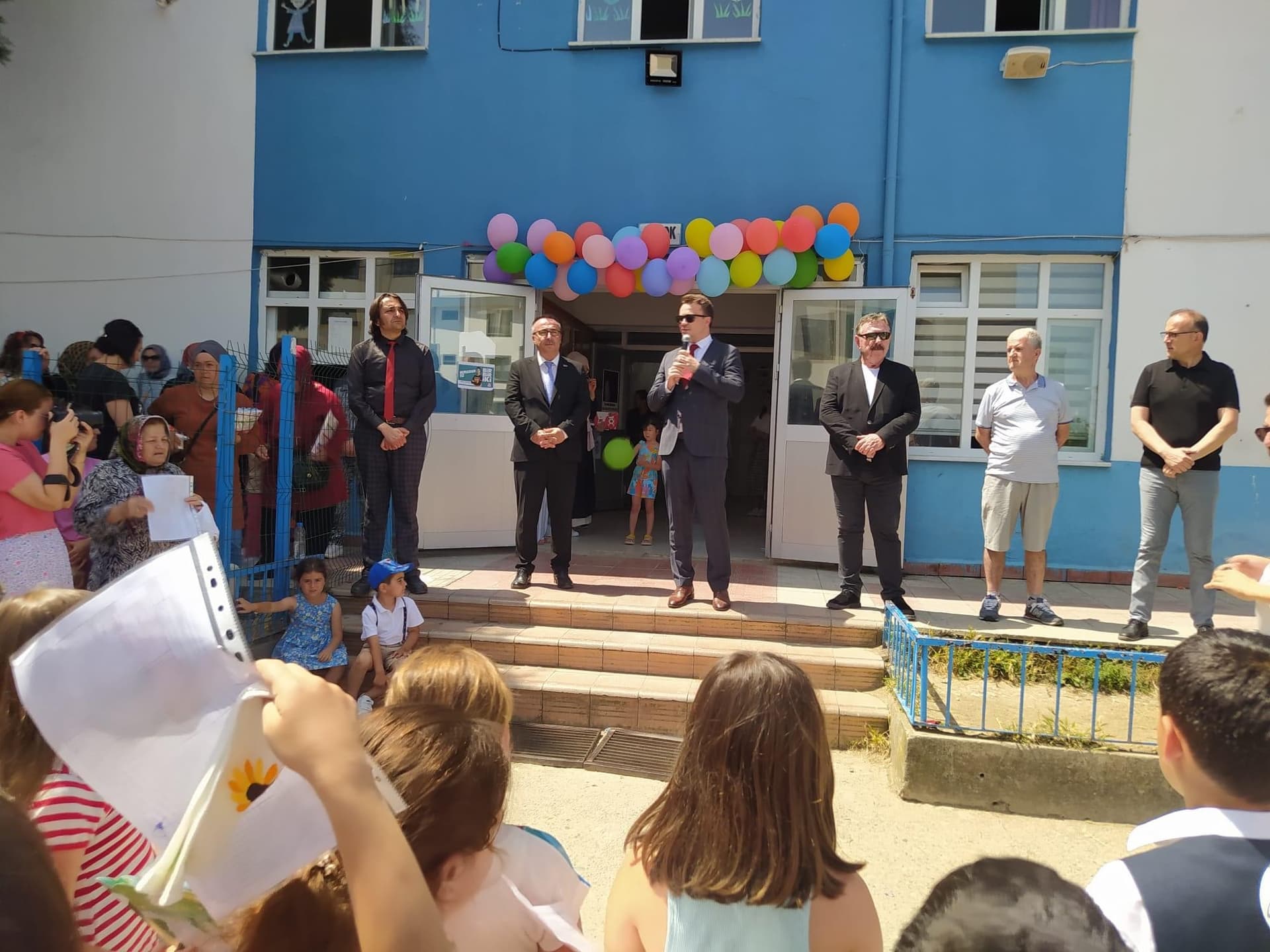 Gerze’de öğrenciler karnelerini aldı