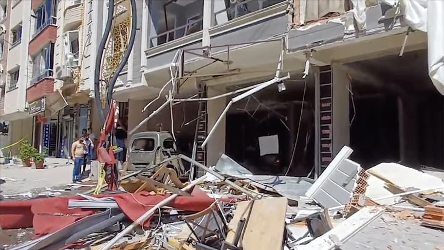İzmir'de patlama: 4 kişi hayatını kaybetti