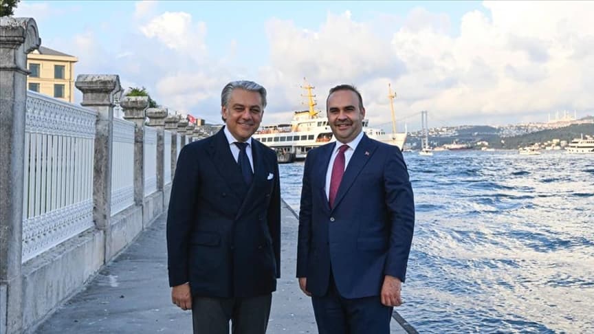 Bakan Kacır, Renault Grup Global CEO'su Meo ile görüştü