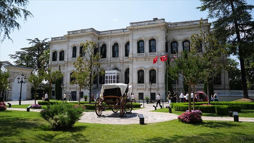 Yıldız Sarayı'na ziyaretler başladı