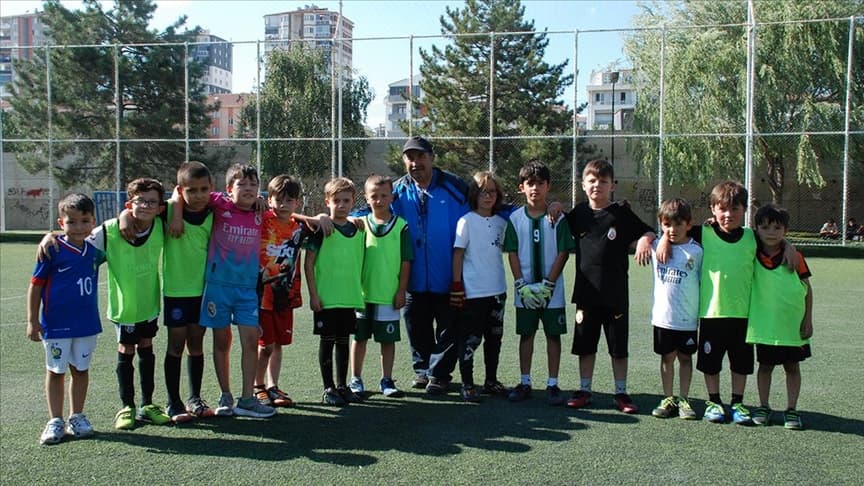 Yarım asırdır genç yetenekleri futbola kazandırıyor