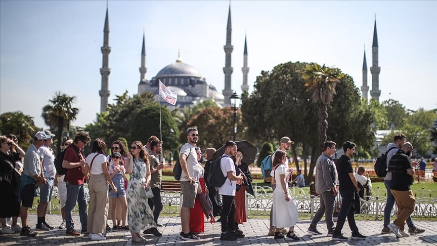 İstanbul yılın ilk yarısında 8,5 milyon yabancı turist ağırladı