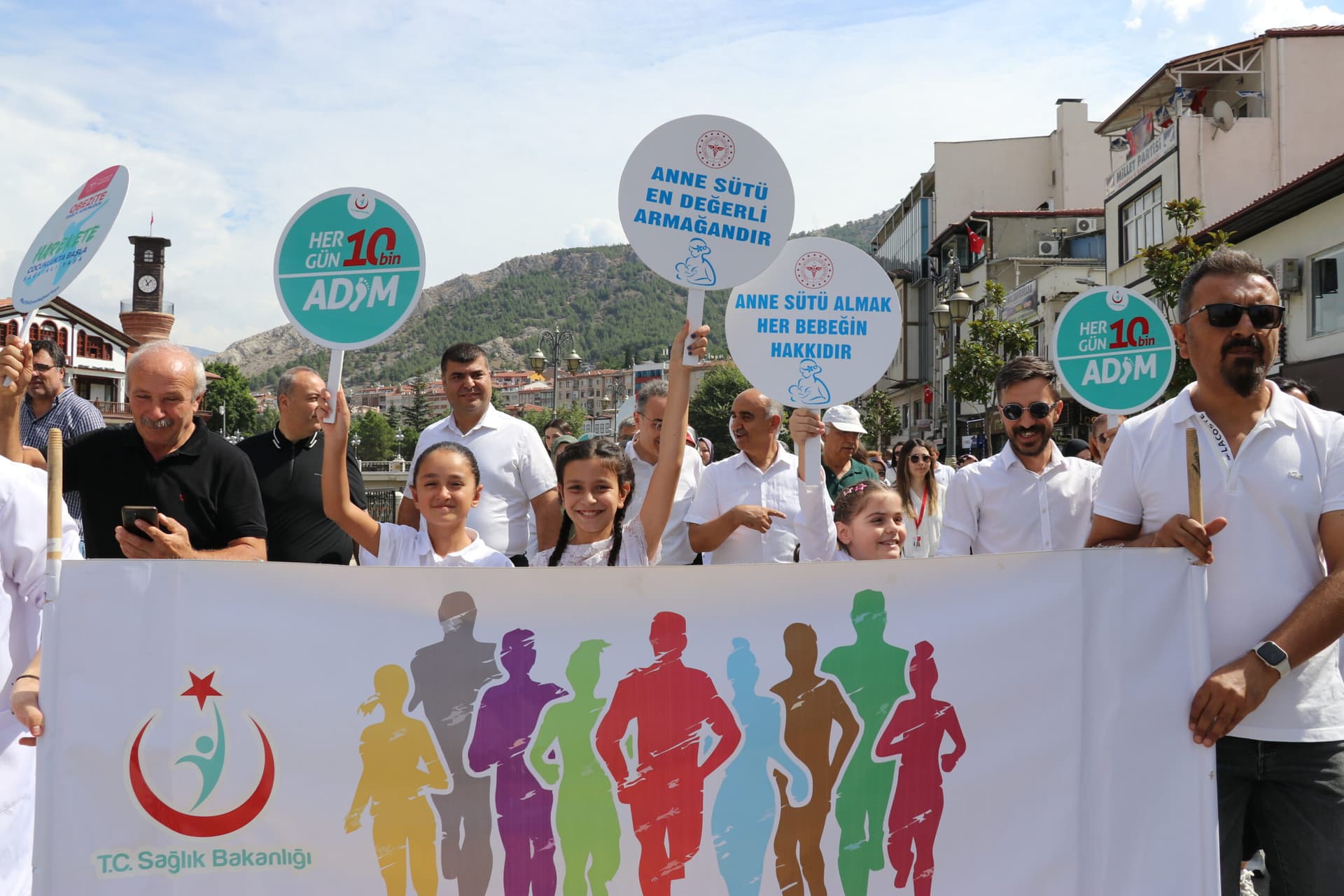Amasya'da Sağlıklı Hayat Yürüyüşü düzenlendi
