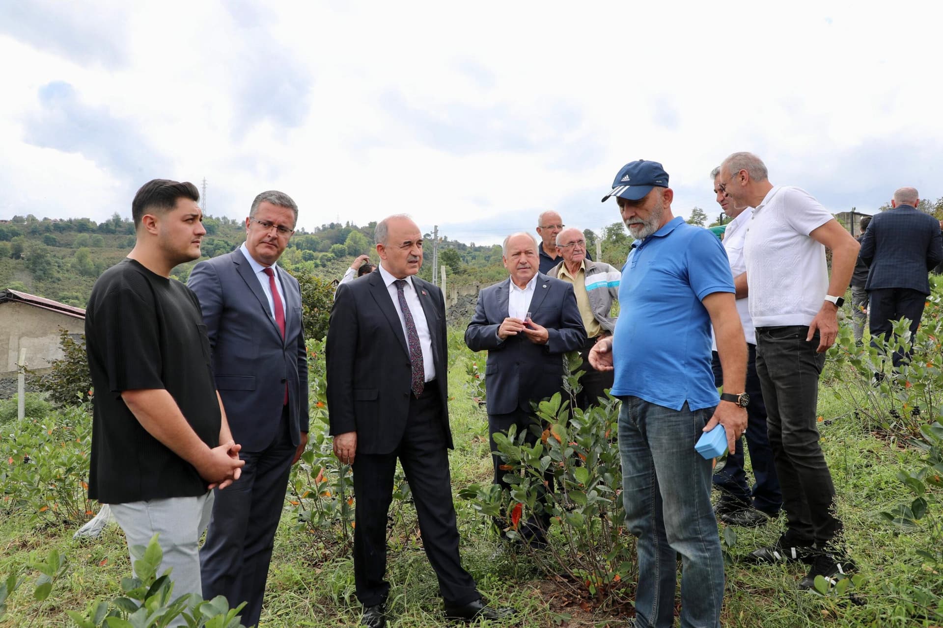 Ordu Valisi Erol'dan aronya üreticisine ziyaret