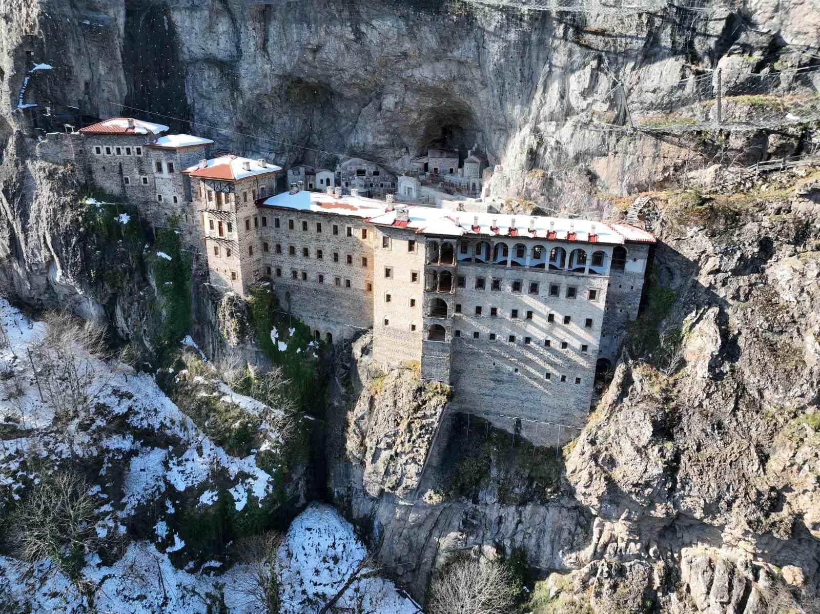 Sümela Manastırı’nın havadan çekilen imgeleri büyüledi
