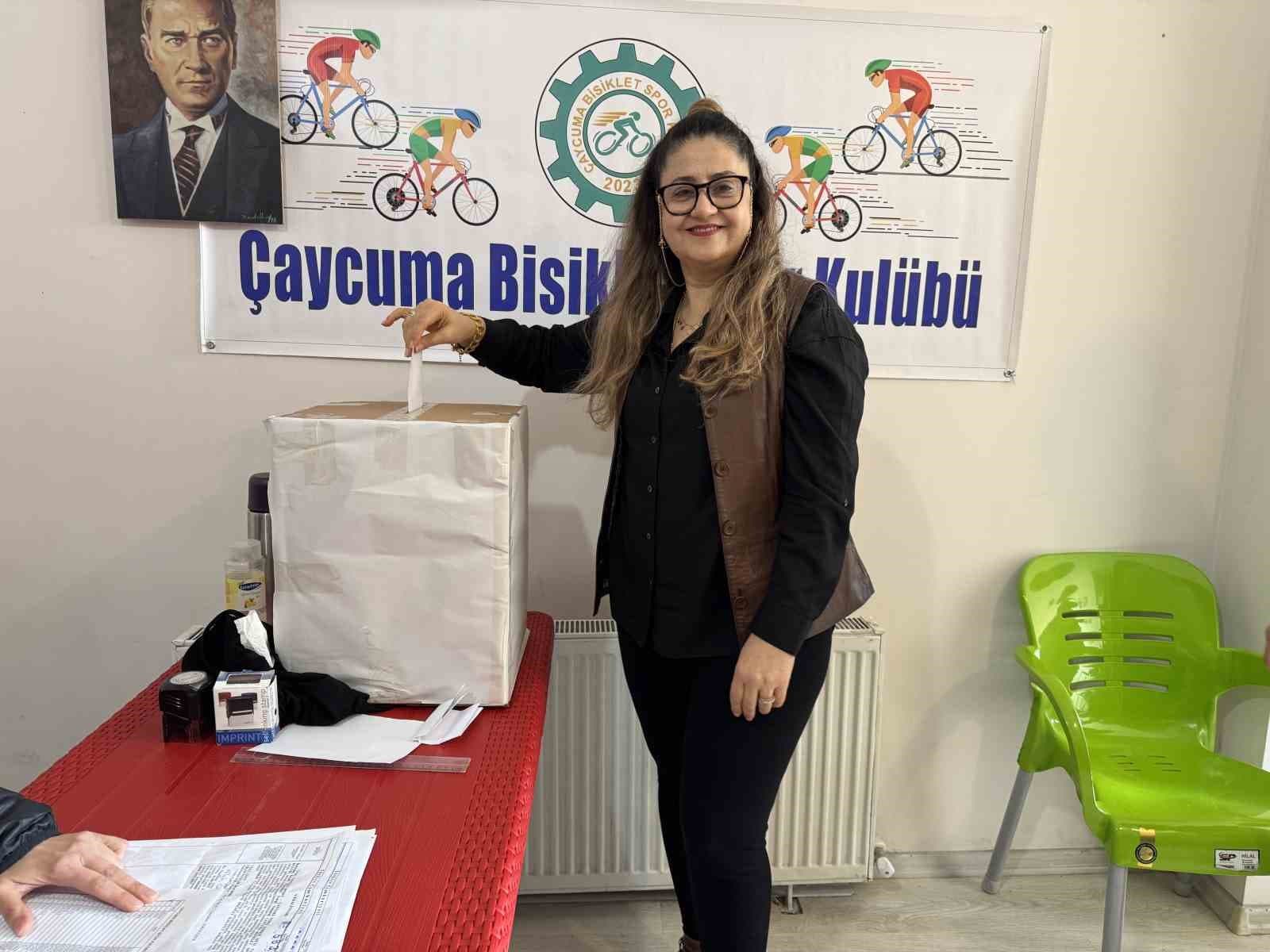 Zonguldak’ta bisiklet kulübüne kadın başkan seçildi