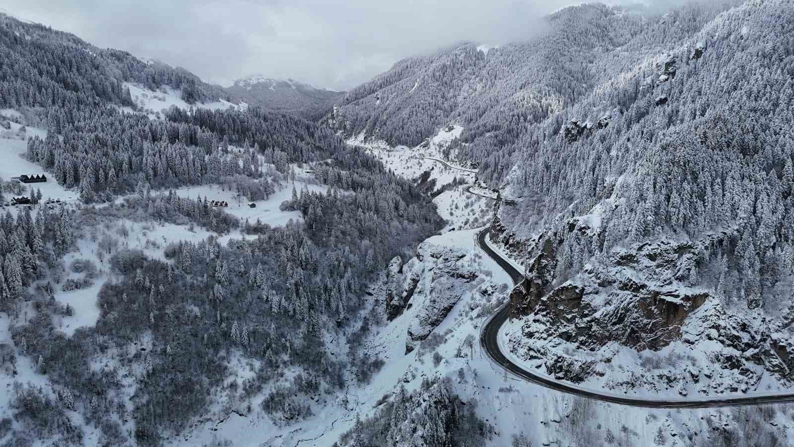 Zigana Dağı’ndan kar manzaraları