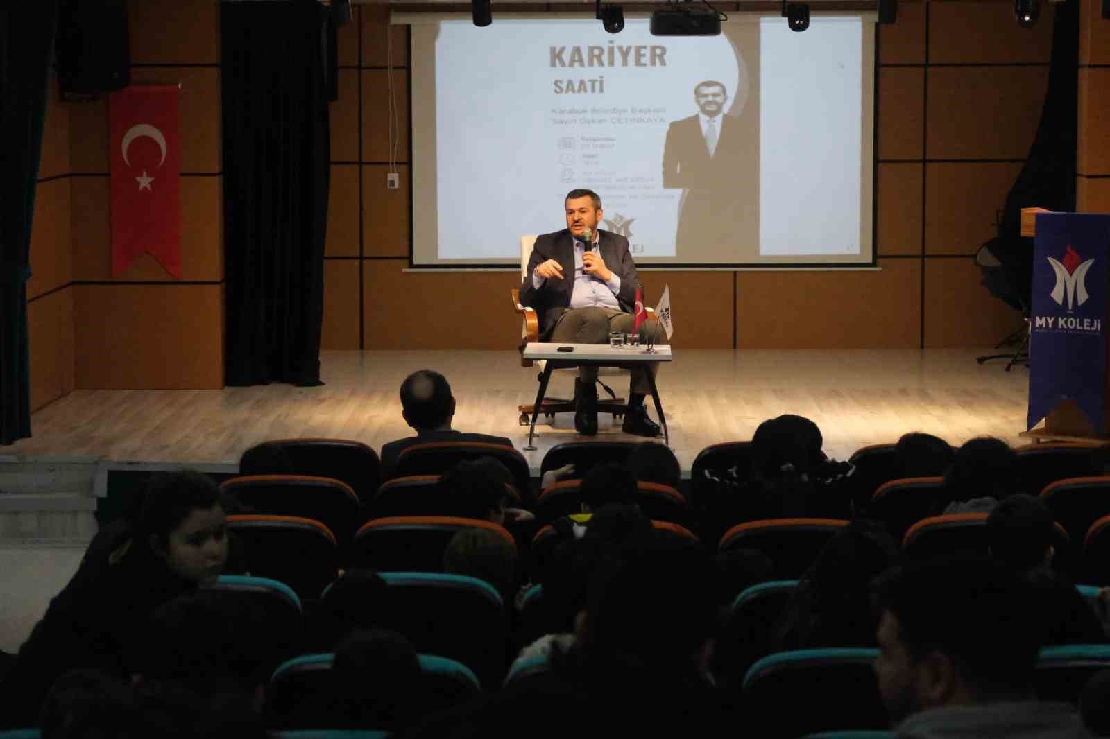 Başkan Çetinkaya öğrencilerle bir araya geldi