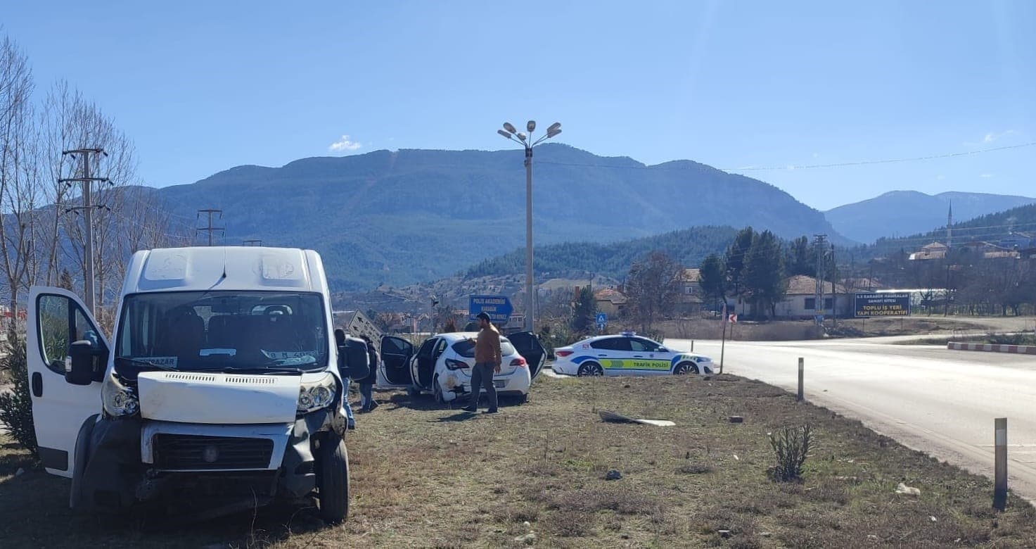 Karabük’te trafik kazalarında 6 kişi yaralandı