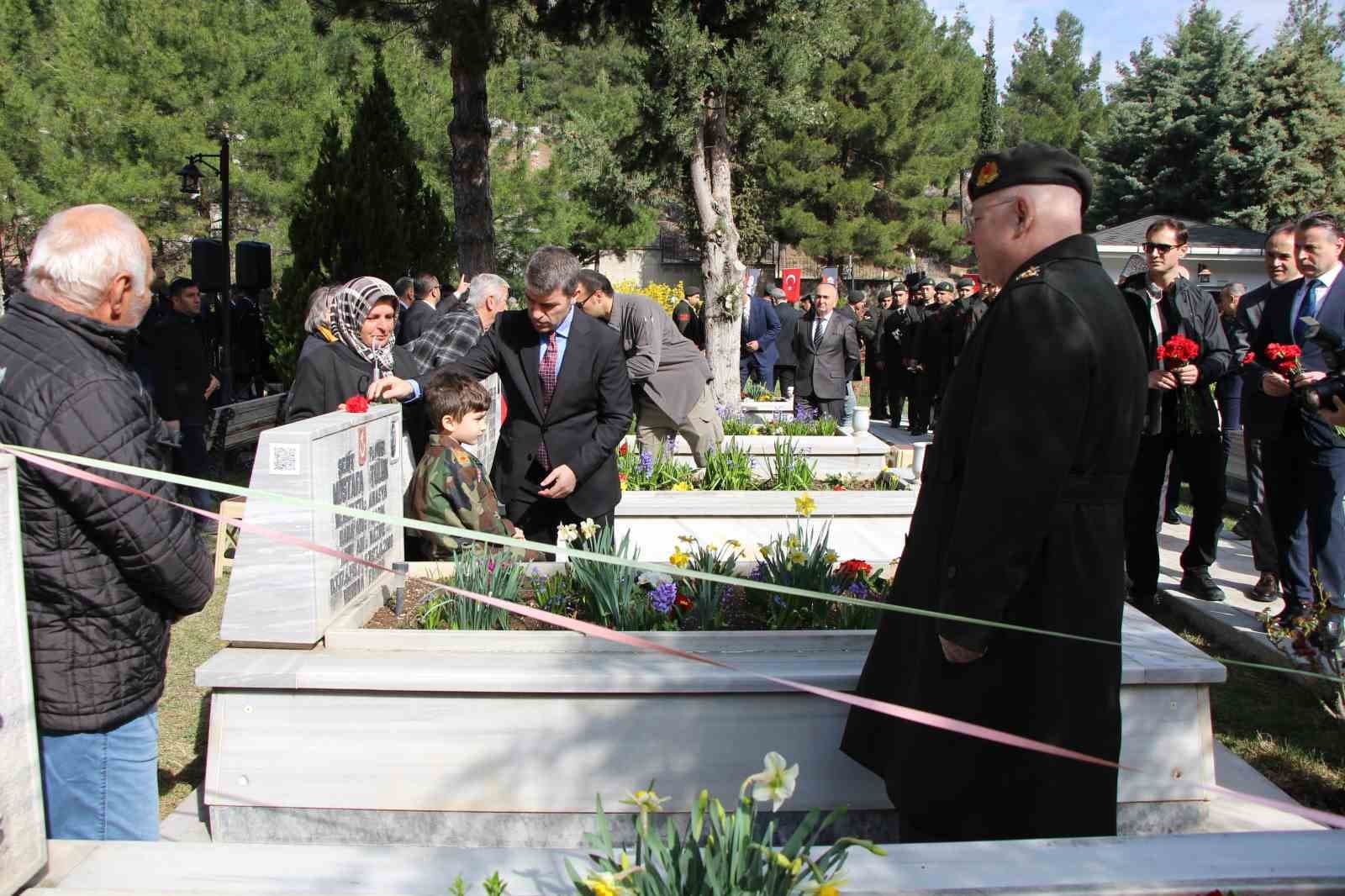 Amasya’da şehit mezarlarına karekod uygulaması