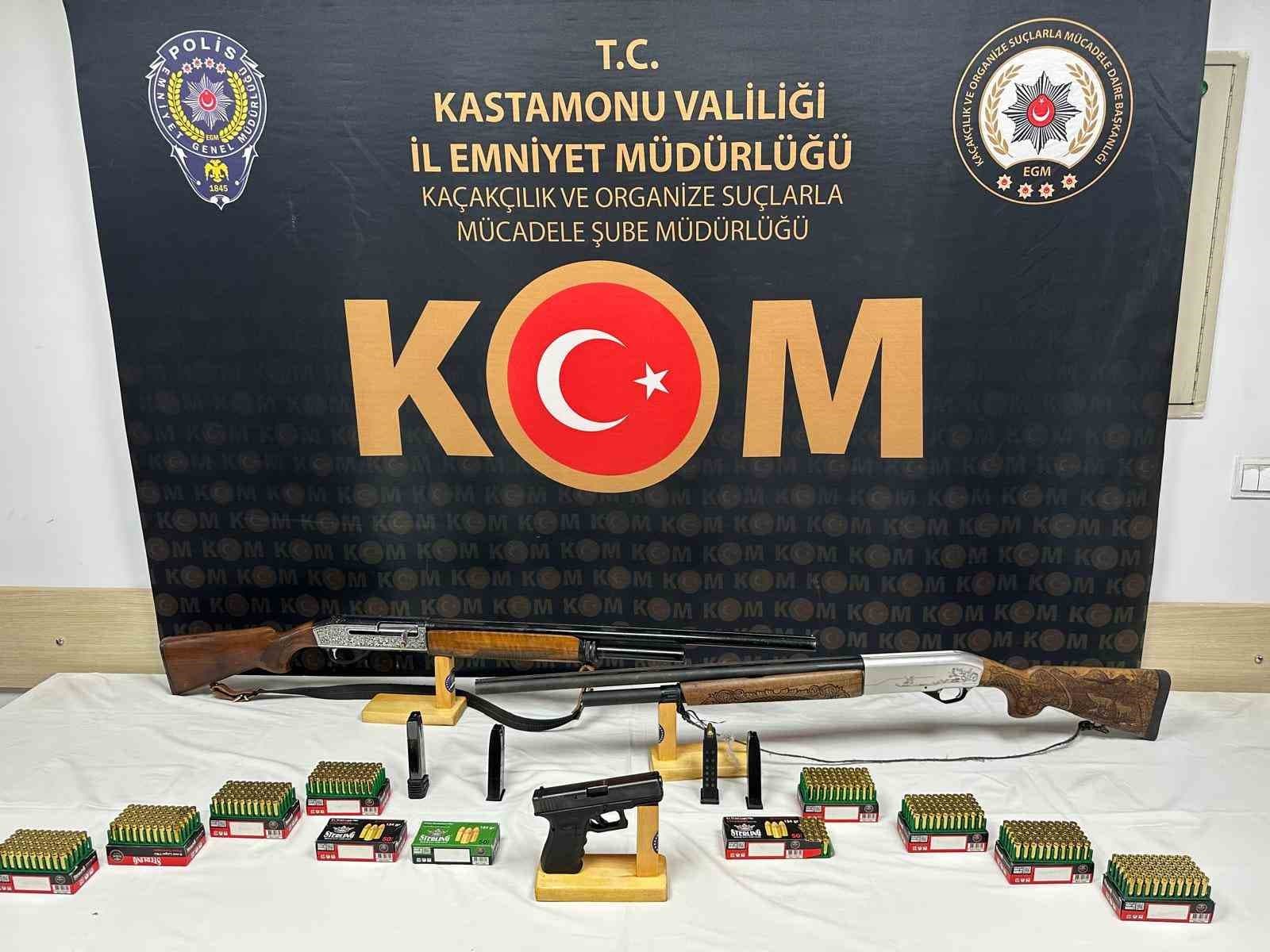 Kastamonu’da 3 adet silah ele geçirildi: 2 gözaltı