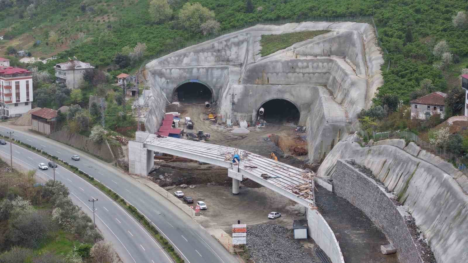 Güney Çevre Yolu Projesi’nde inşaat çalışmaları sürüyor