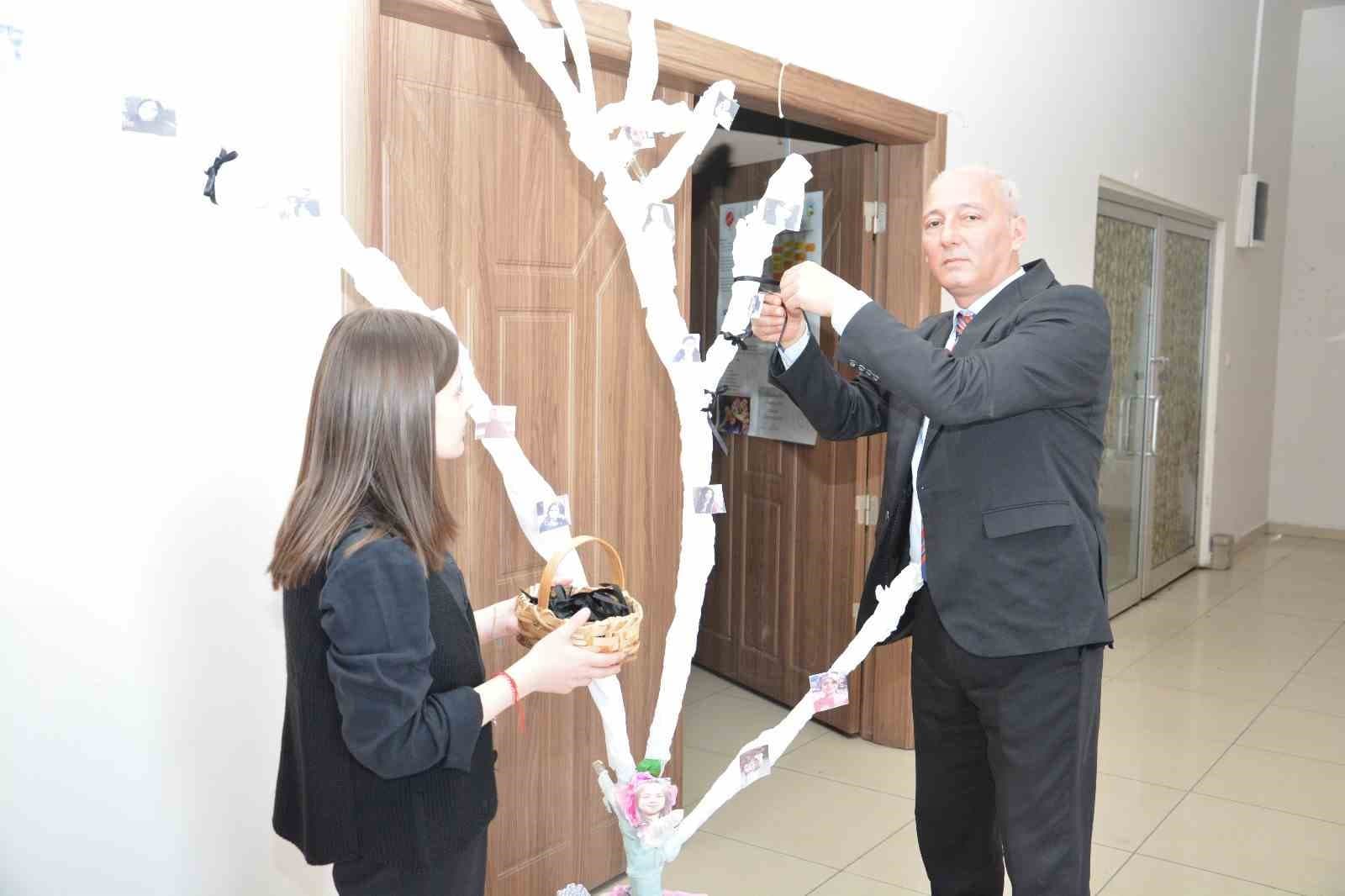 "Sessizliğin Sesi Ol" gösterisi büyük beğeni topladı