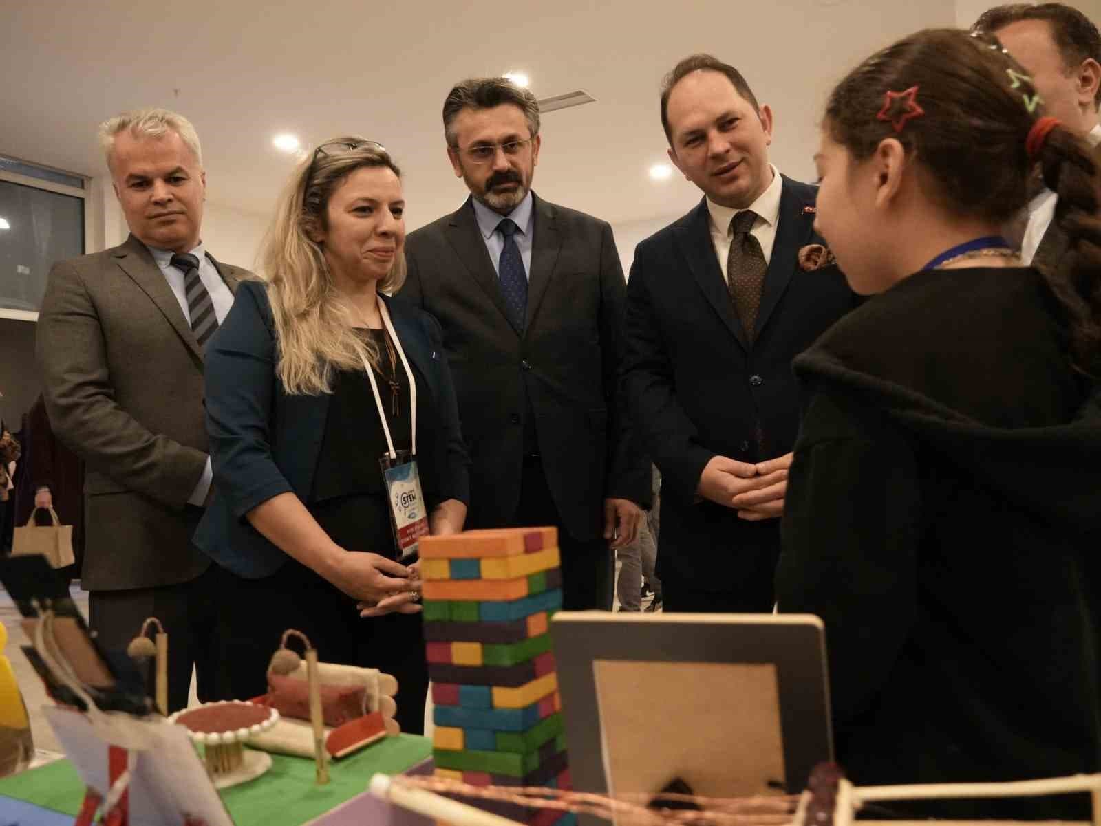 Geleceğin bilim insanları Düzce STEM Fest’te buluştu