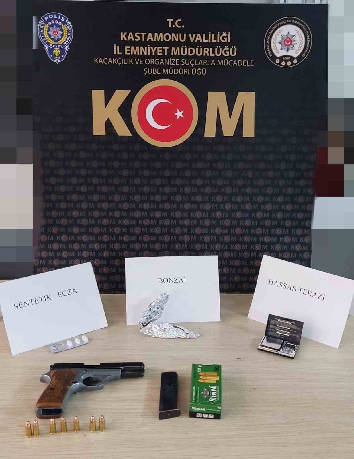 Kastamonu’da uyuşturucu operasyonu: 4 gözaltı