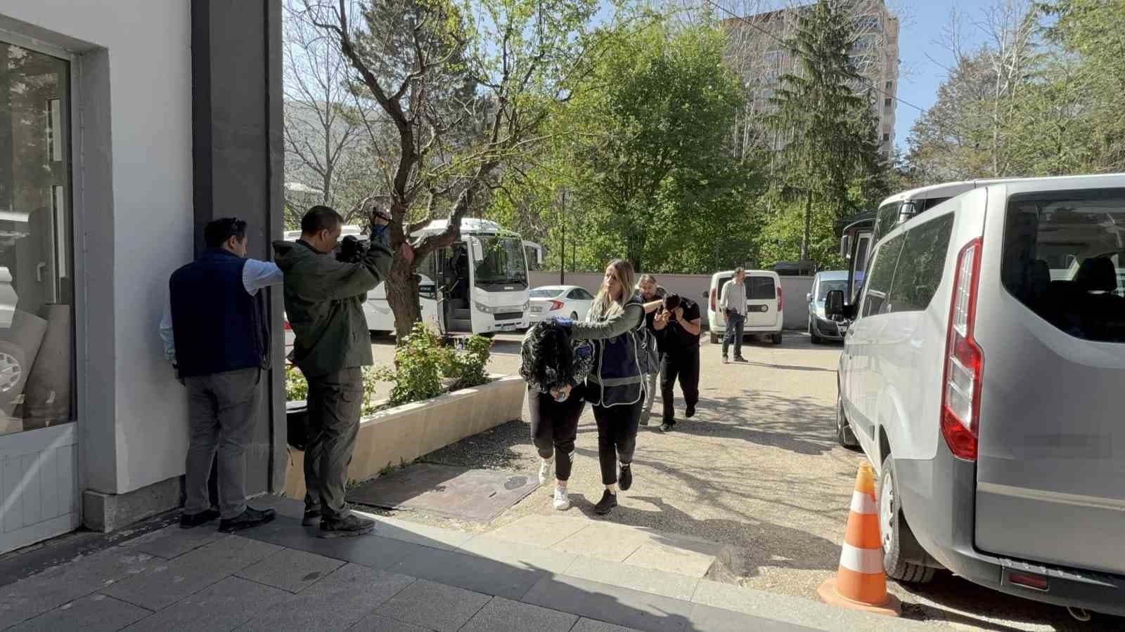 Tokat’ta çalıntı ve change araç operasyonunda 8 tutuklama
