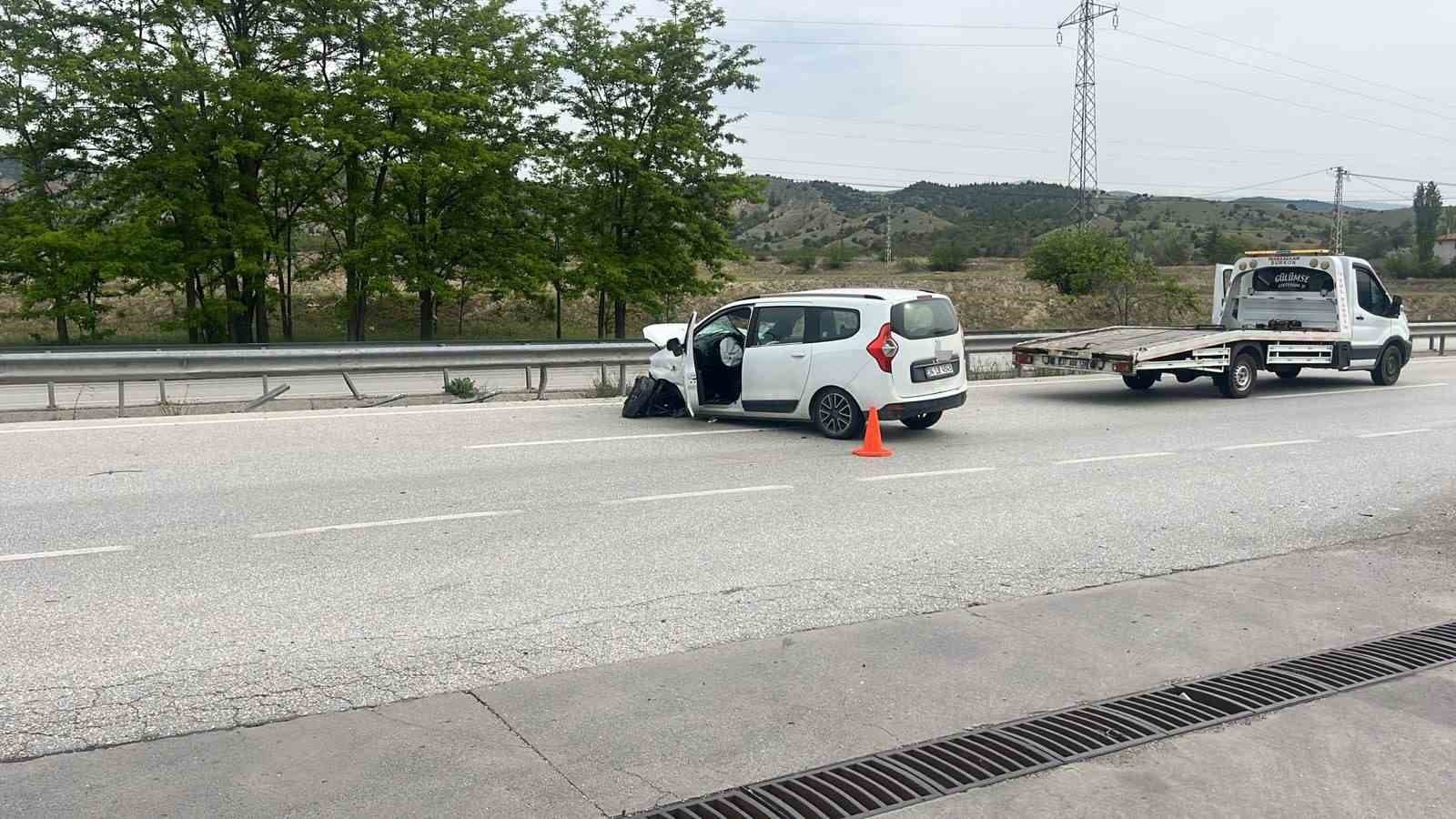 Kastamonu’da otomobil ile tır çarpıştı