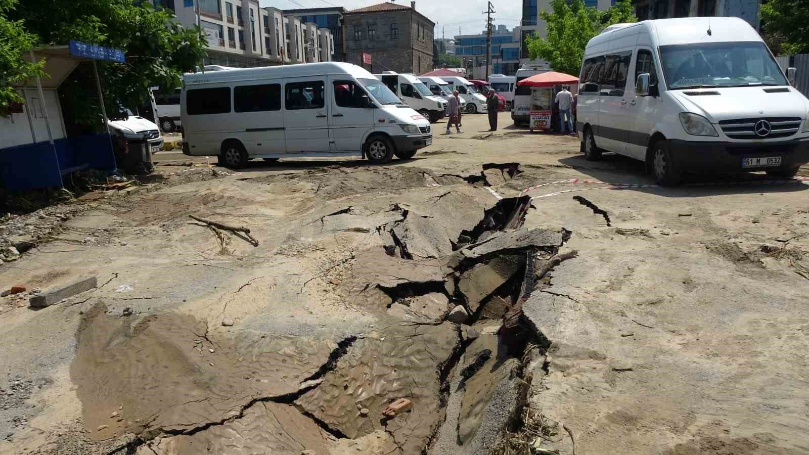 Deprem değil sel