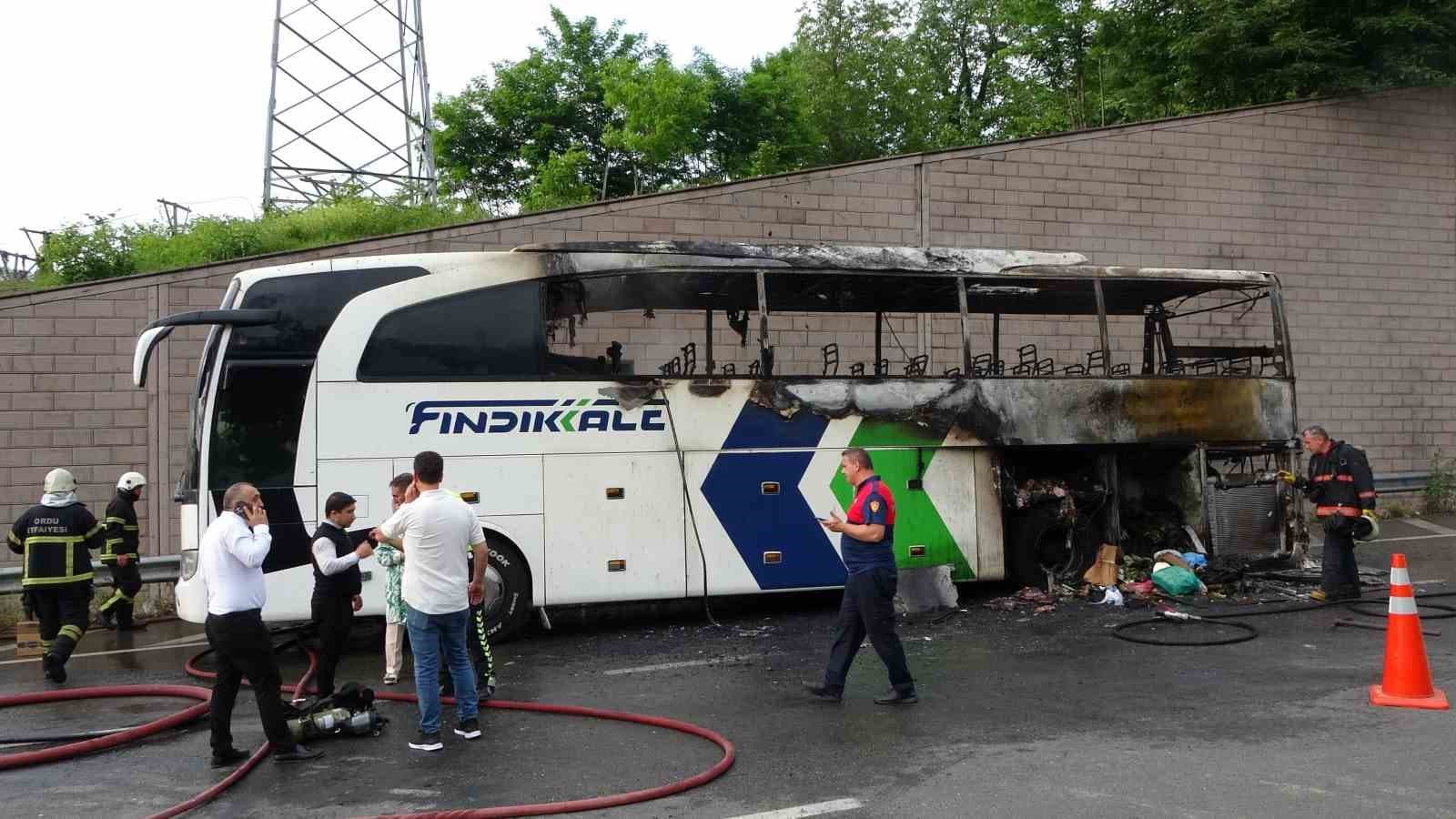 Ordu’da yolcu otobüsü alev alev yandı