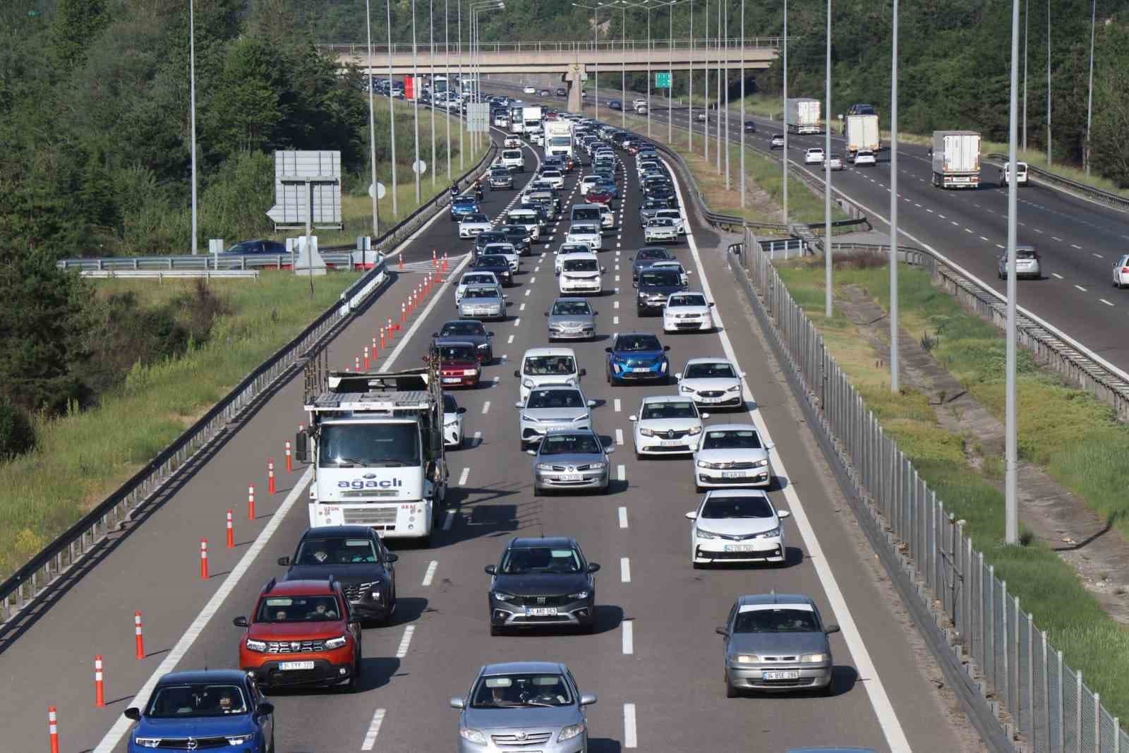 Bolu geçişinde yoğun trafik