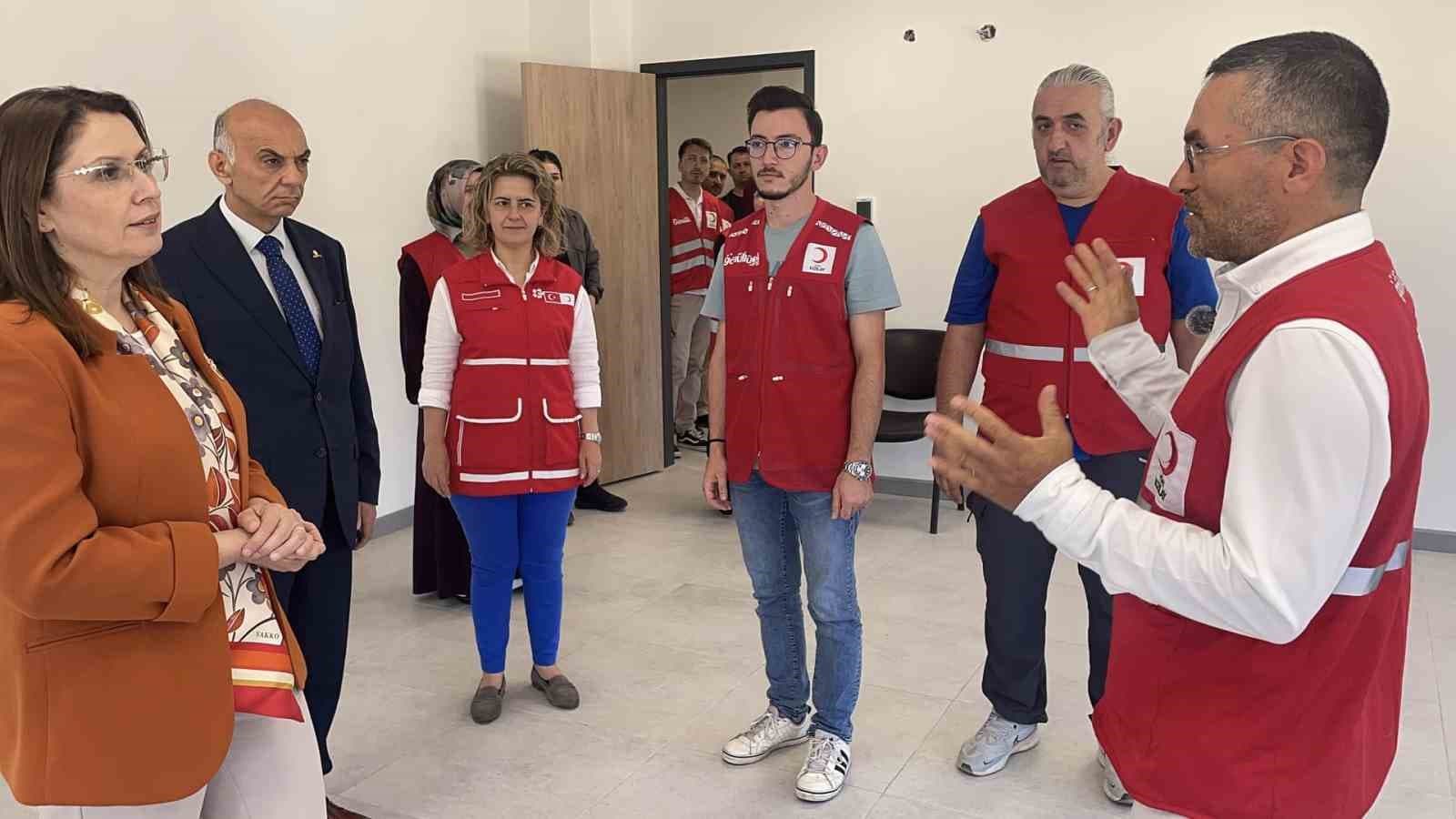 Vali Arslan’dan Kızılay çağrısı