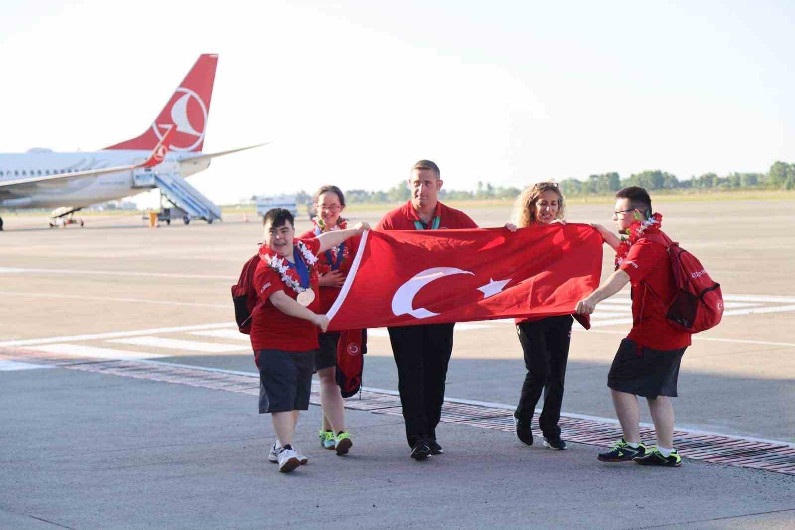 Canikli özel sporculardan Avrupa’da tarihi zafer
