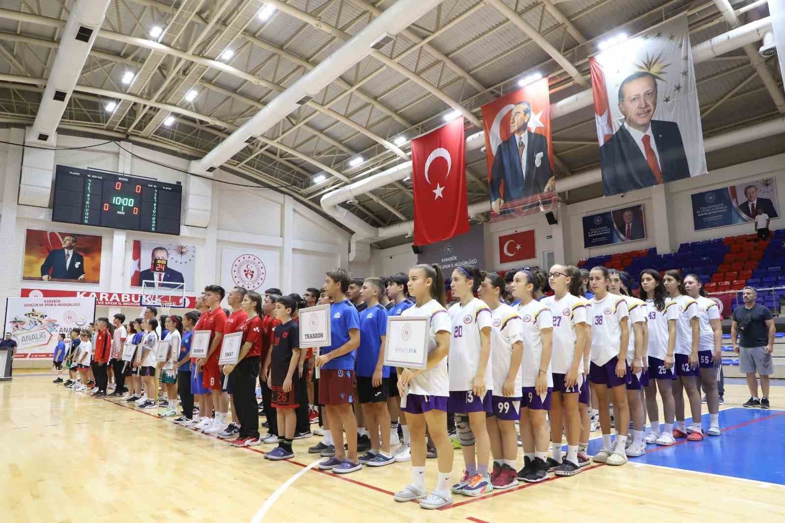 ANALİG basketbol yarı final müsabakaları başladı