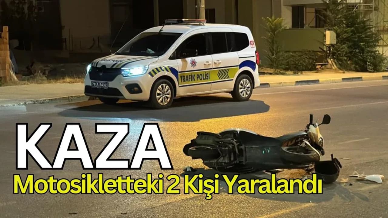 Otomobille çarpışan motosikletteki 2 kişi yaralandı