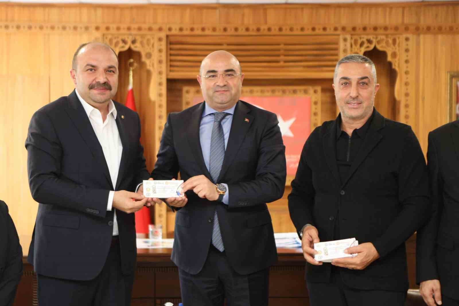 Safranbolu TSO’dan öğrencilere kırtasiye desteği