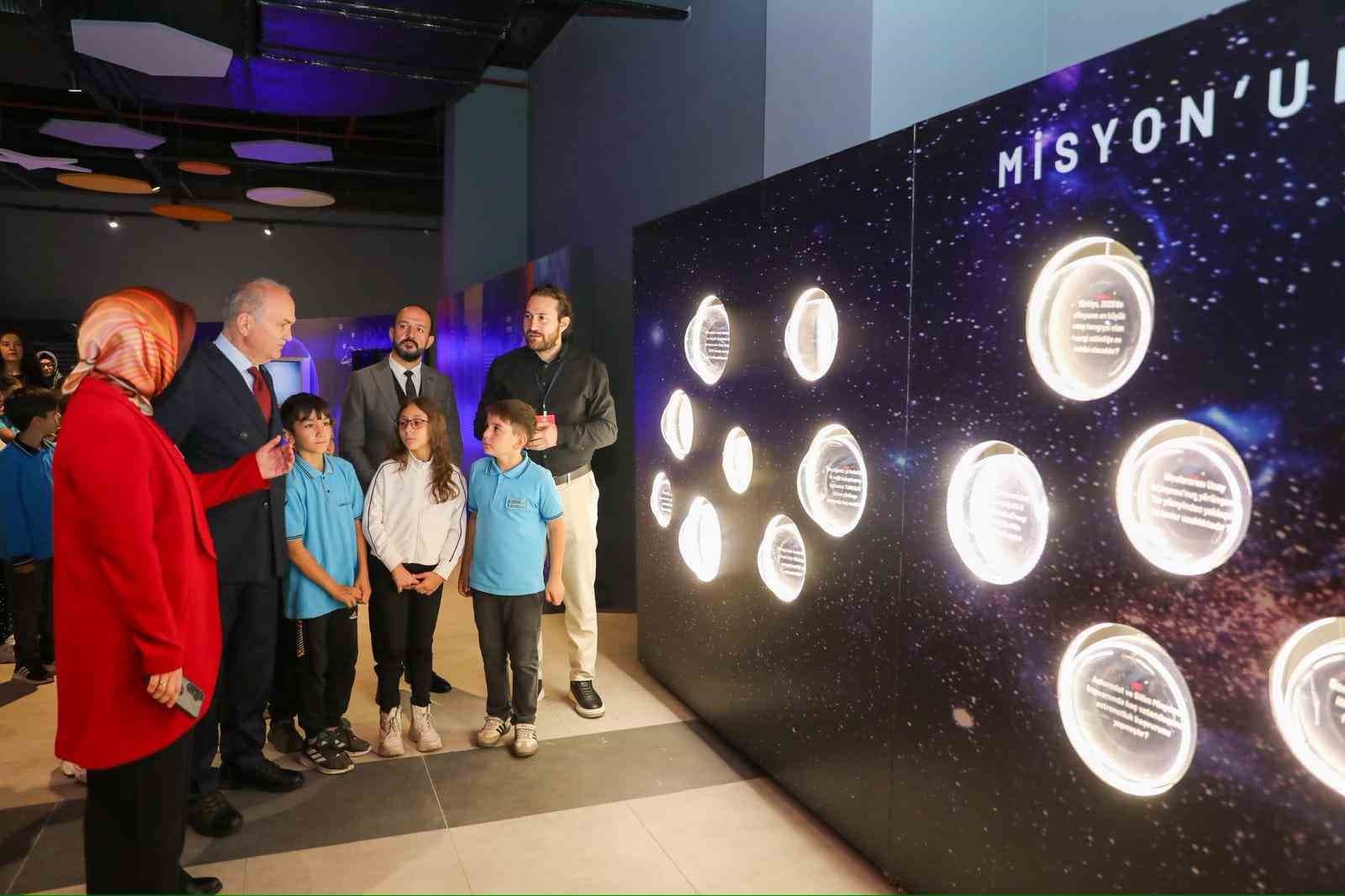 Türkiye’nin uzay yolculuğu anlatılıyor