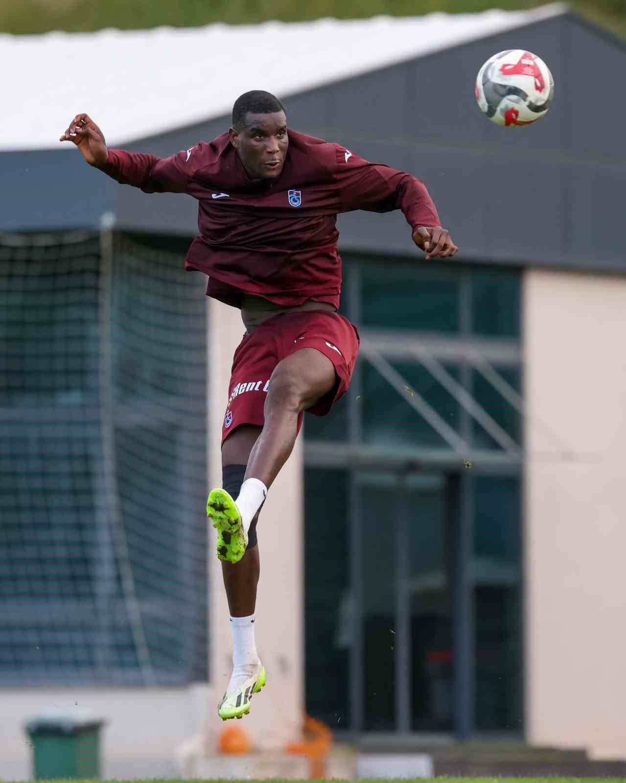 Trabzonspor kafasını kullanıyor