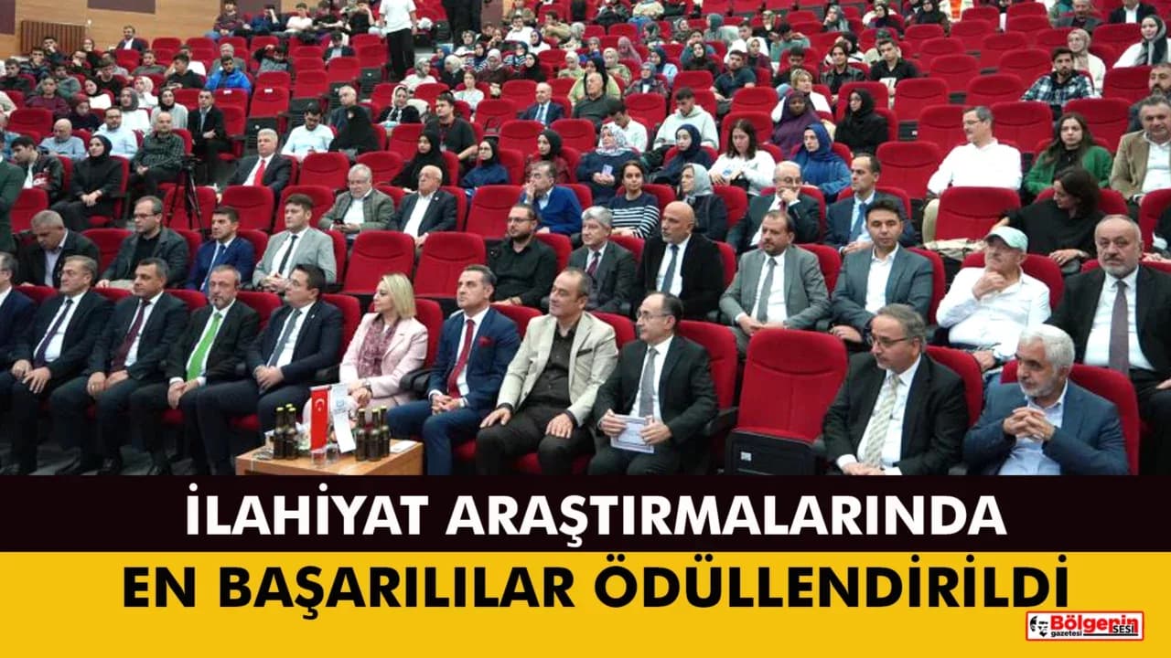 İLAHİYAT ARAŞTIRMALARINDA EN BAŞARILILAR ÖDÜLLENDİRİLDİ
