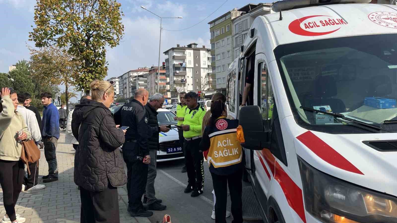 Ordu’da dolmuş ciple çarpıştı: 13 yaralı