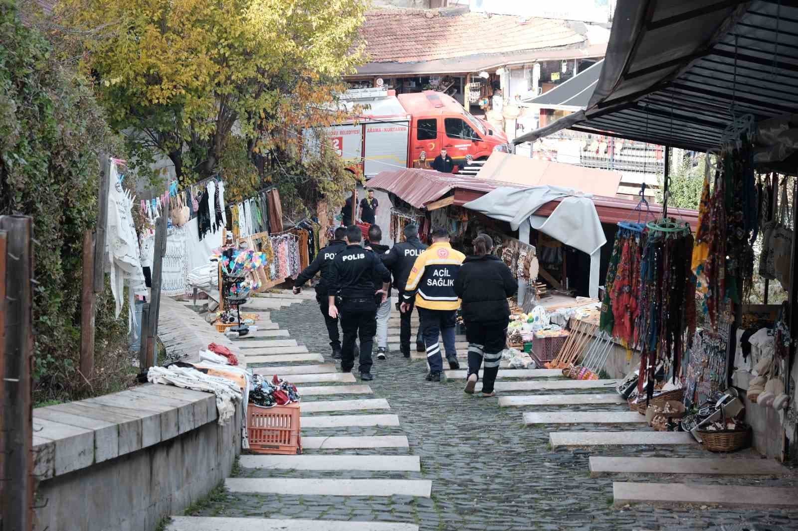 Kalede intihar girişiminde bulunan şahsı polis ikna etti